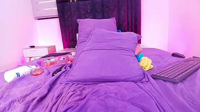 XXX chat uživo modela sara_ck