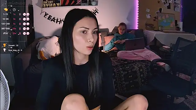 Chatroom XXX en direct de KatiKate