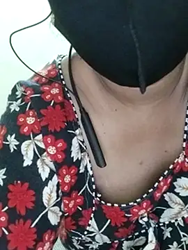 Chat XXX ao vivo de Sexynageena