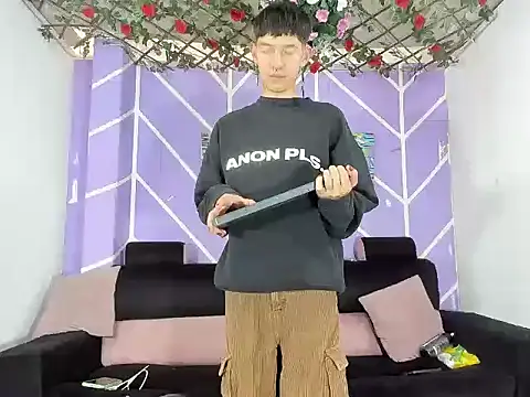 heyy_noah11 live XXX chat