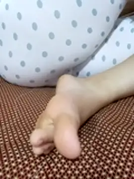 Bombamom Adlı Modelin Web Kamerası Şovu