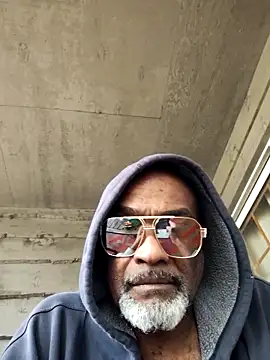 Онлайн чат XXX sinnernoir