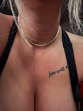 IsabellaNoirr Webcamshow