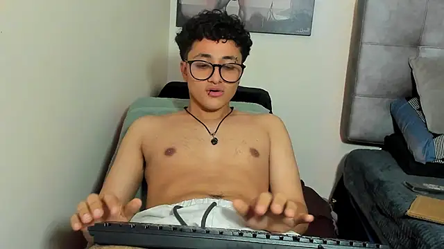 Adonibaskerville4 Live XXX-chat