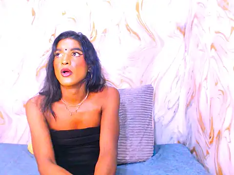 Show modela spicybarbie na web-kameri