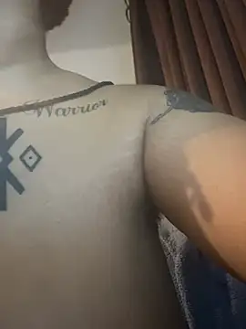 XXX chat uživo modela nickytheehawtie
