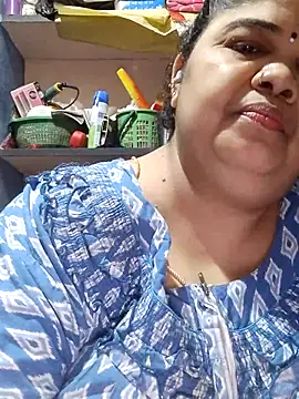 tamilthanushri Chat XXX live