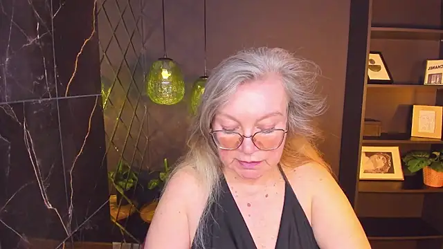 NataliMellow Chat XXX in diretta