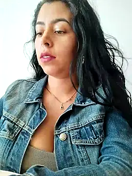 Luianna 即時 XXX 聊天