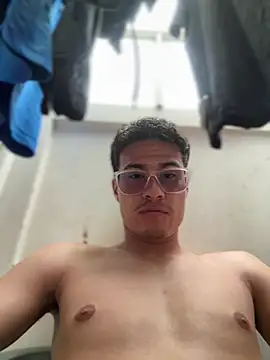 TavoHot_のライブXXXチャット