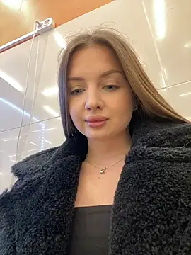 دردشة KrisMagnoly الجنسية المباشرة