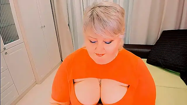 BIGTITSBBW's Webcam Show