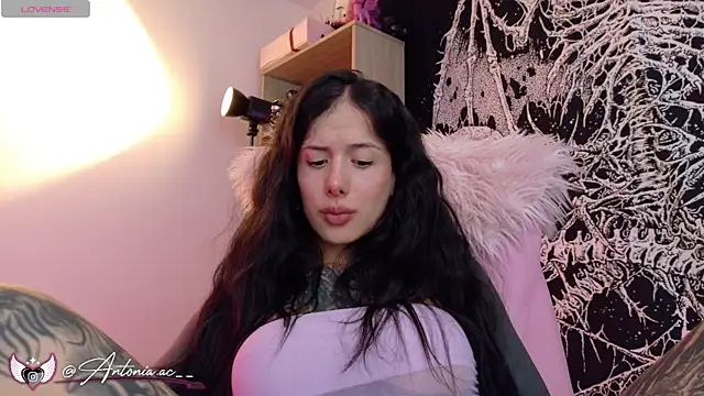 Show de antoniaacxx na webcam