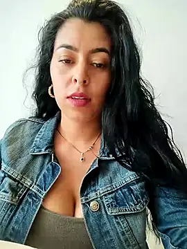 Sembang XXX Secara Langsung Luianna