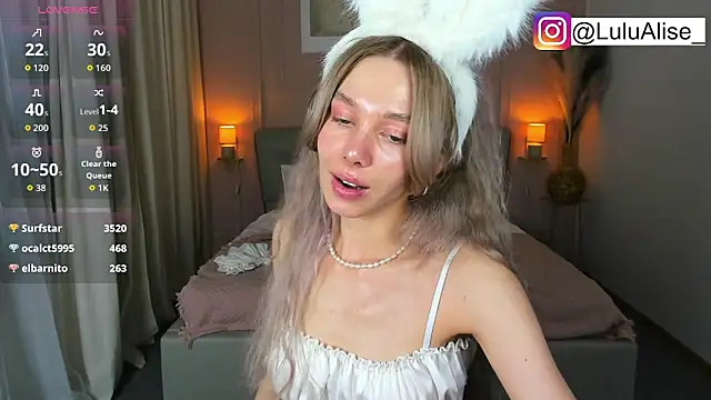 Chat +18 de LuluAlis ao vivo