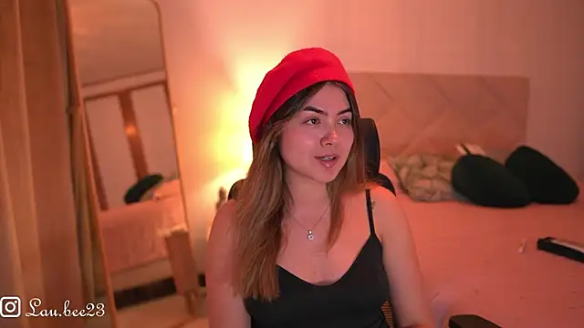Lau_Bee Live XXX Chat