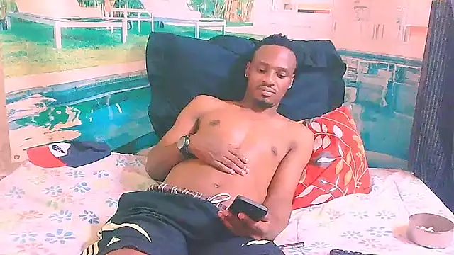 Chat +18 de EbonyTiger69 ao vivo