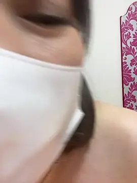 Mitsuco_surflady Chat XXX in diretta