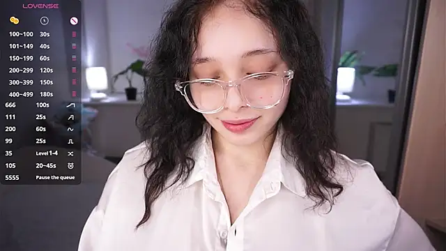 HannaHayles 现场XXX聊天