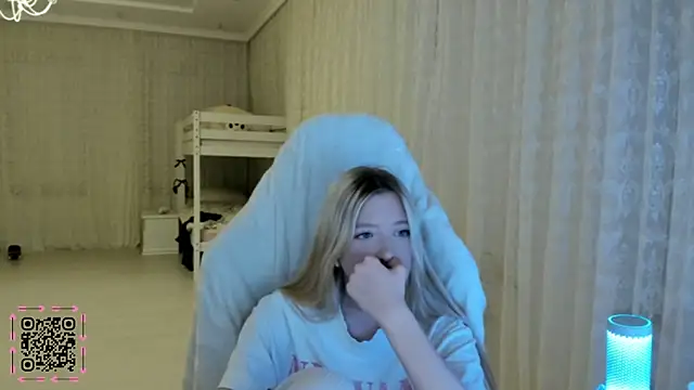 IvyArmbrister's Webcam Show