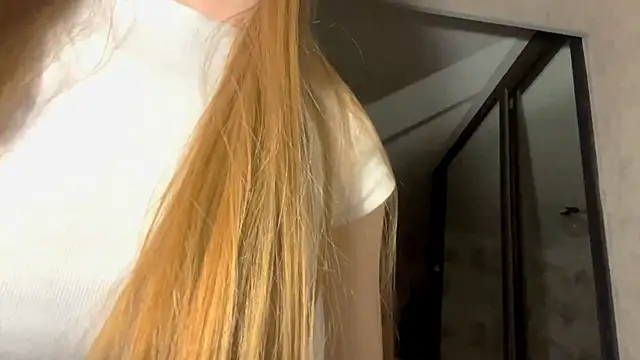 Chat XXX en directo de CarolineNine