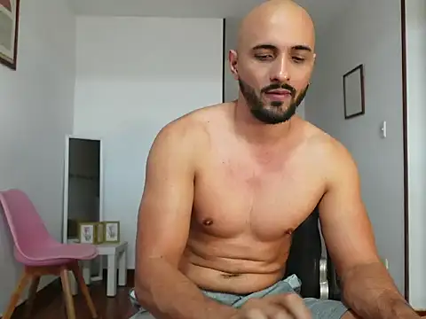 jon-bukowsky Adlı Modelin Web Kamerası Şovu