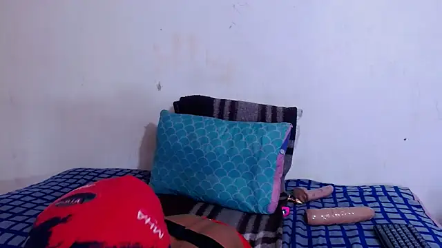 Nikistickyxx25's Live XXX Chat