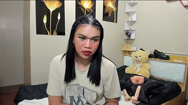 hugecelestina Pertunjukan Webcam