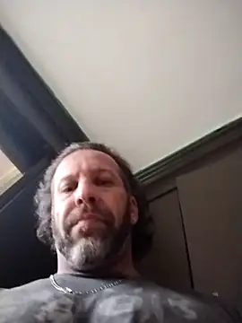 AceticPinscher Live XXX Chat