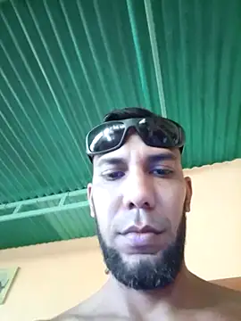 UnreadyChutzpa Webcam Show