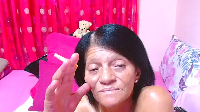 SLUTTYROXY 网络视讯表演