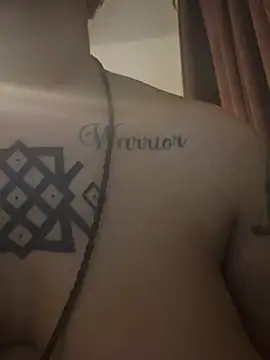 nickytheehawtie élő XXX-chatje