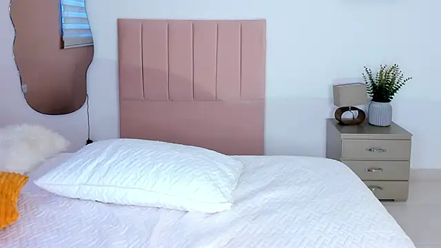 zenndaya__'s Live XXX Chat