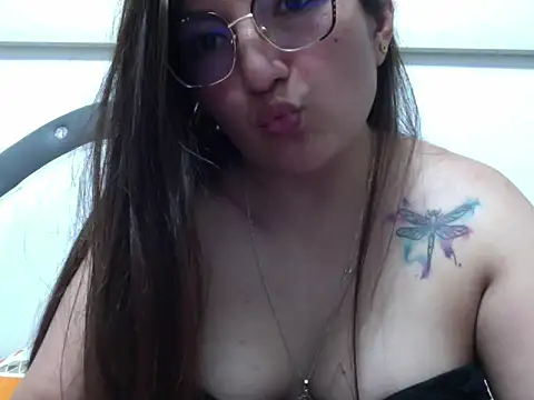 ROOSS_TATTOO's Webcam Show