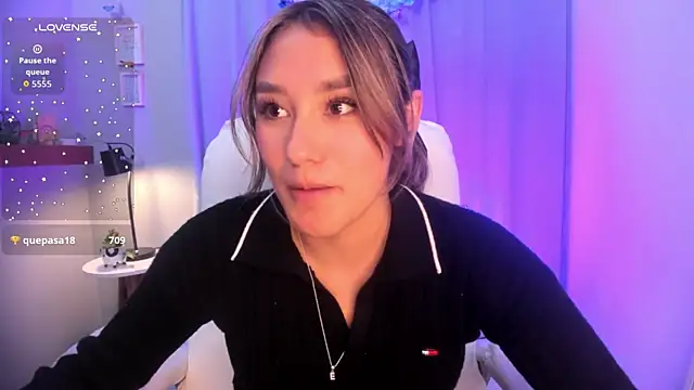 _Sophie__miller élő XXX-chatje