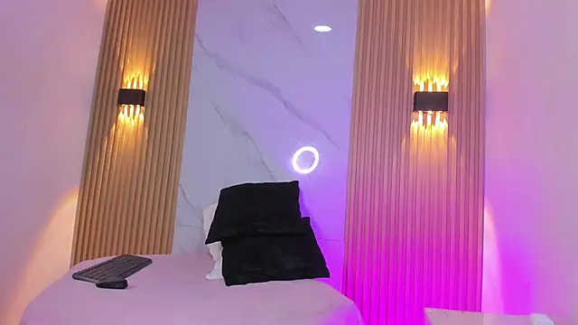 Miss_ElektraNova 在線直播表演