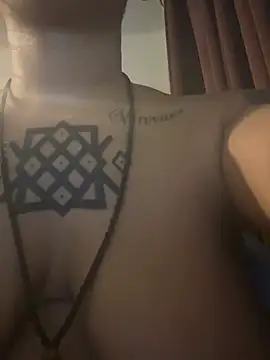 nickytheehawtien Live XXX chat