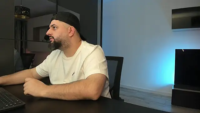 แชท XXX สดของ DravenPeak