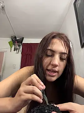 Munequita_med44's Live XXX Chat