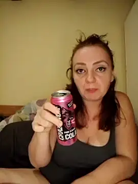 Bella-Monroe élő XXX-chatje