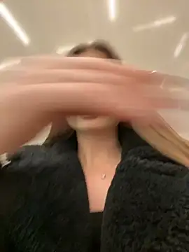 KrisMagnoly élő XXX-chatje