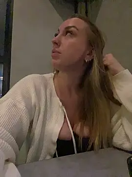 Sweet___Emily's Live XXX Chat