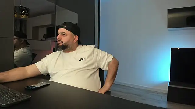 Chat XXX en directo de DravenPeak