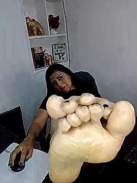 jaade_doll's Live XXX Chat