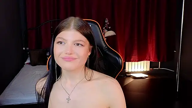 Softeach's Live XXX Chat