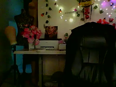 Anaconda2350: онлайн-секс-чат