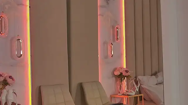 Chat +18 de AgathaLevine ao vivo