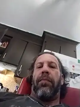 AceticPinscherのライブXXXチャット