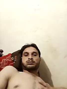 Beinghorny83 Show Webcam