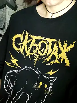 Chat XXX en directo de Aashikalaa